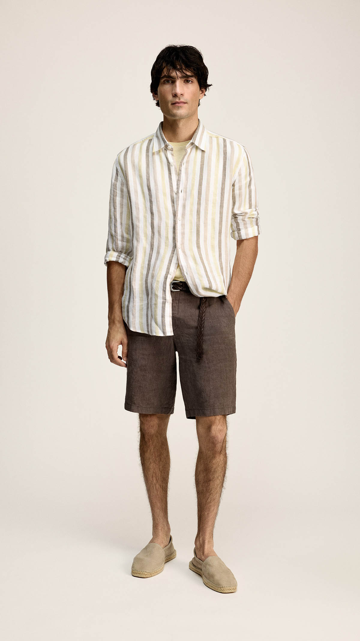 OLY_FS27_STUDIO_SMART_CASUAL_01_0117_sRGB_low